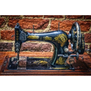 sewing-machine-3728745_1920
