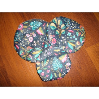 charlotte_motif_fond_noir_recto